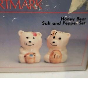 New Vintage Artmark Honeybear Salt And Pepper Shakers